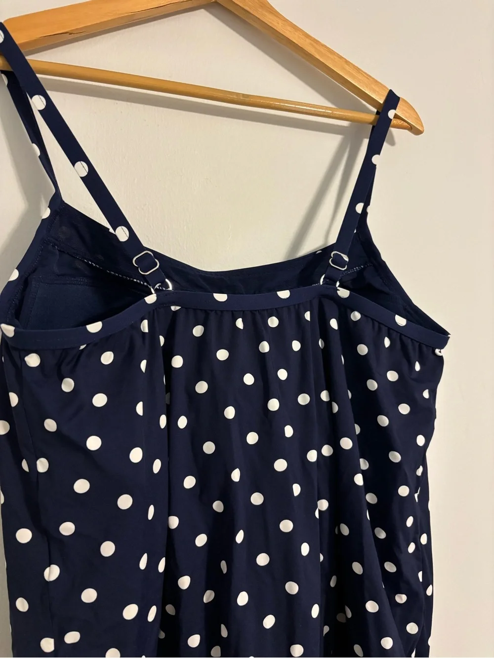 Lands' End Women’s Chlorine Resistant Blouson Tankini Swimsuit Top - Size 14